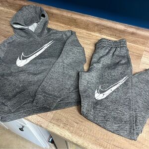Nike Kids Gray Sweatpants & Joggers Set